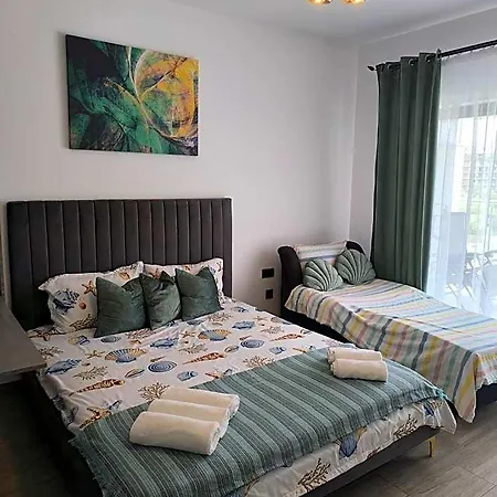 G&a By The Sea Mamaia